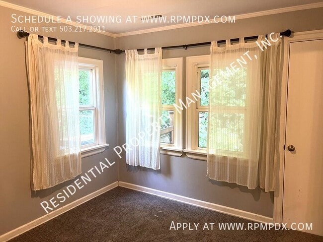 Building Photo - 4512 SW Fairvale Ct