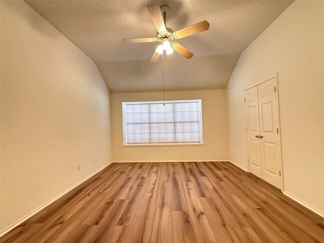 Building Photo - 7213 Randall Way