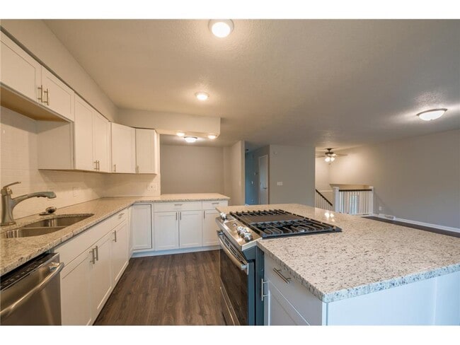 Building Photo - 5590 Timber Ln