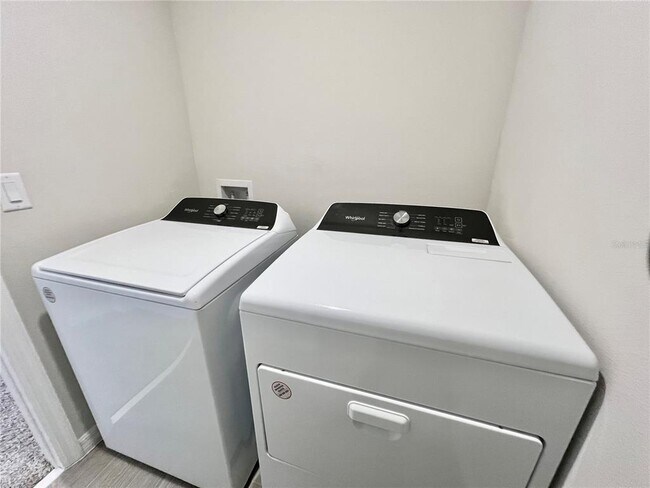 Building Photo - 32441 Limitless Pl