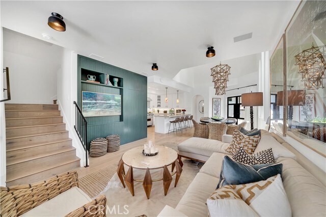 Building Photo - 412 Acacia Ave