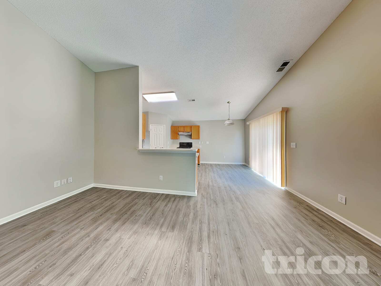 Building Photo - 115 Markham Dr
