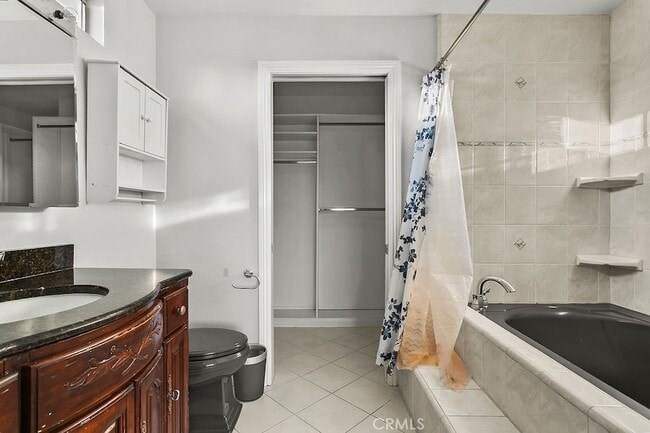 Building Photo - 24722 Via Carlos