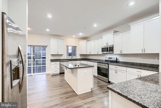Building Photo - 1309 Spindrift Rd