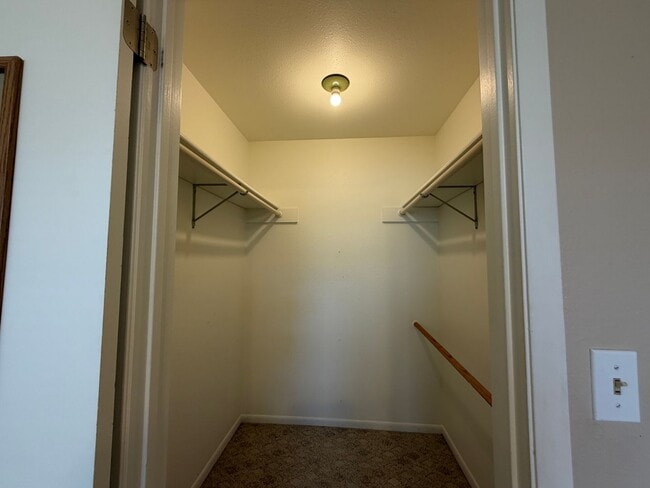 Building Photo - 1014 Plaza Del Sol