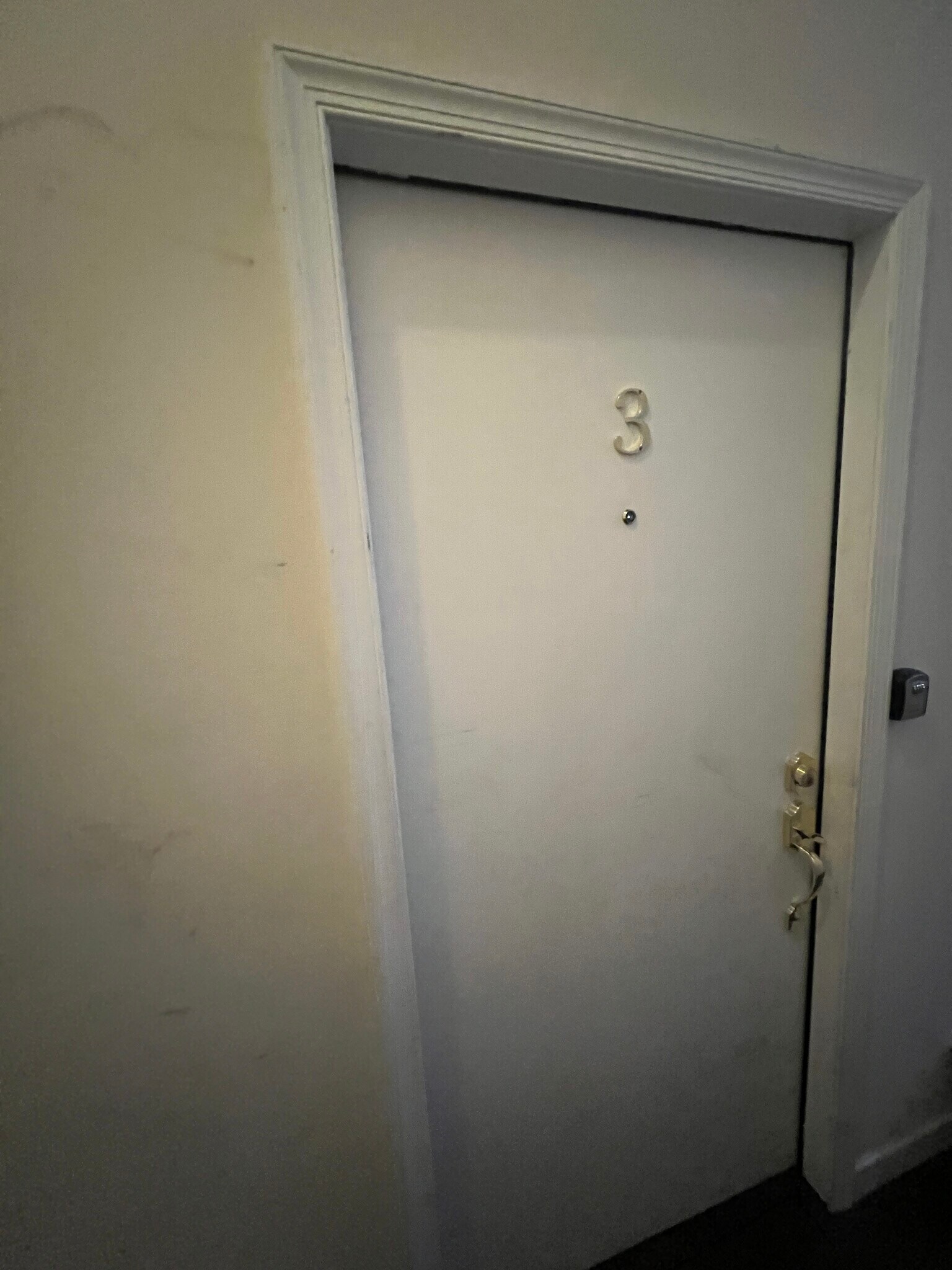 Building Photo - 310 W Main St