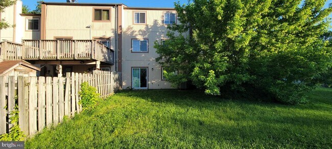 Building Photo - 8966 Centerway Rd