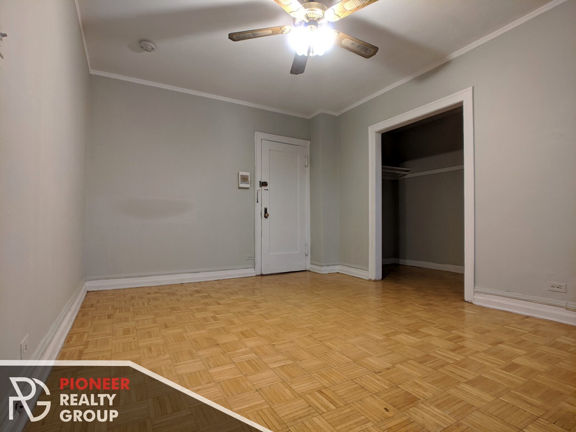 Building Photo - 705 W Belmont Ave