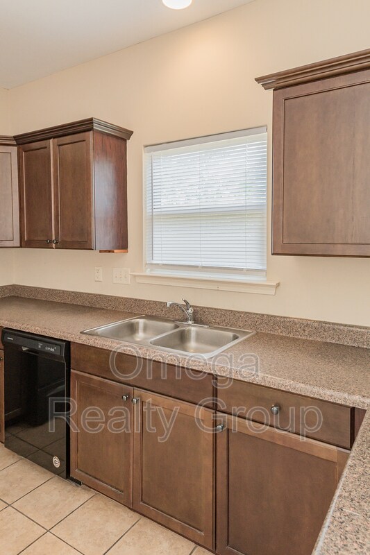 Building Photo - 1020 Washington Dr