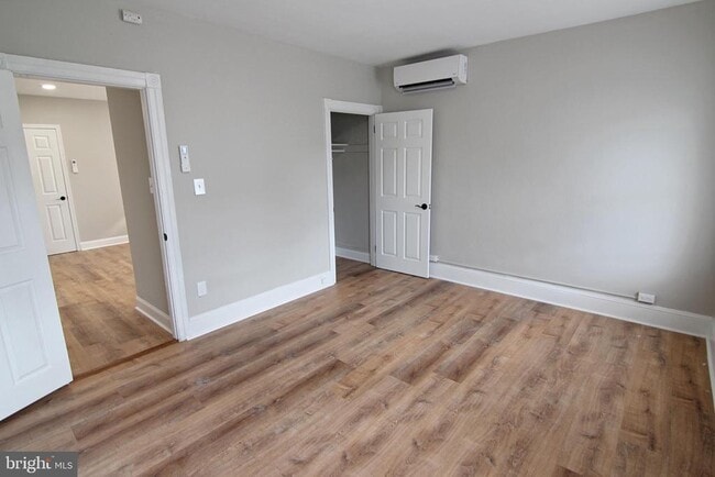 Building Photo - 37 Sixth St