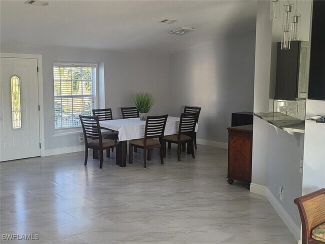 Building Photo - 5401 Game Bird Ln