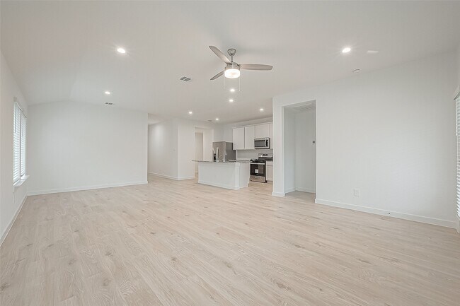 Building Photo - 4939 Pne Hvn Ln