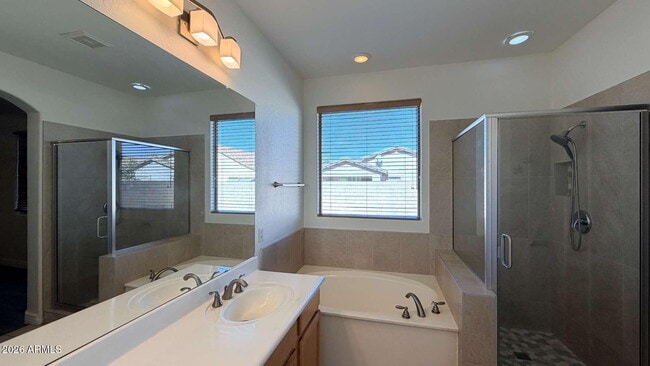 Building Photo - 2614 E Fremont Rd