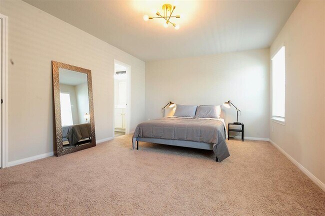 Building Photo - 24930 Adami Veduta Ct