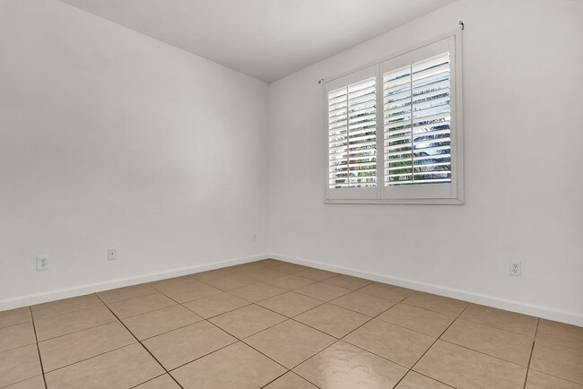 Building Photo - 26819 Rancho Serena St
