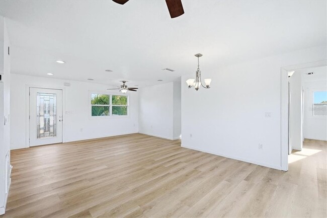 Building Photo - 515 46th St W