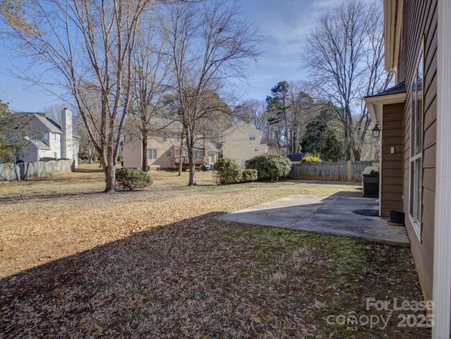 Building Photo - 10907 Gladewater Dr