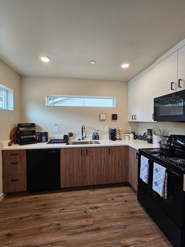 Building Photo - 275 Ipswich St