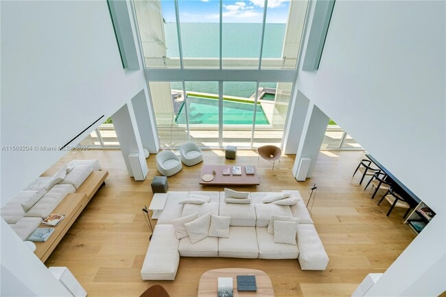 Building Photo - 440 S Mashta Dr