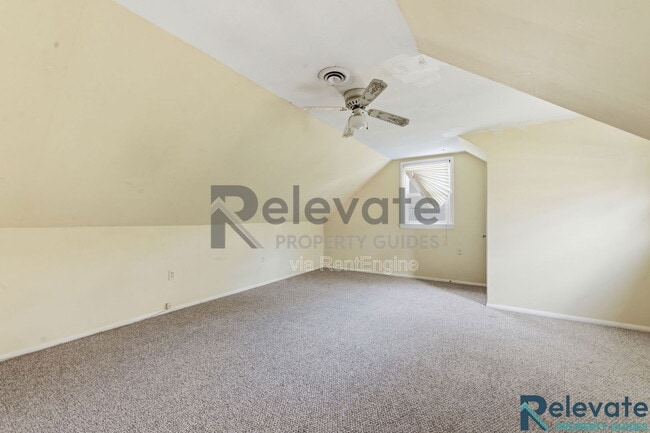 Building Photo - 8903 Freestone Ave