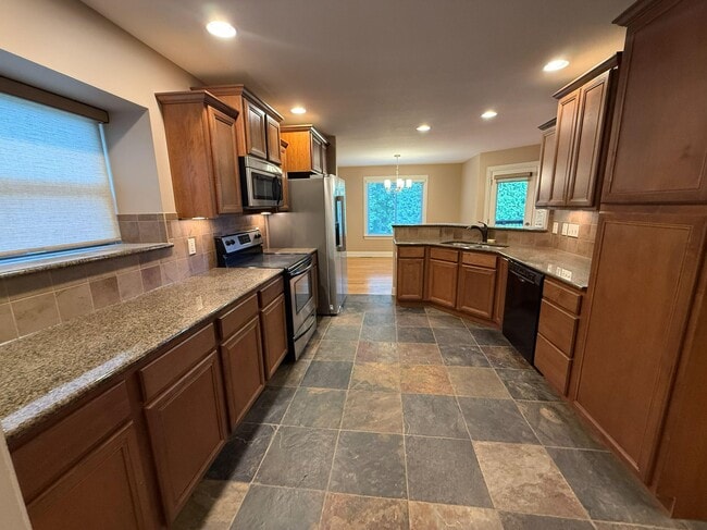 Building Photo - 6802 Stanwood Dr