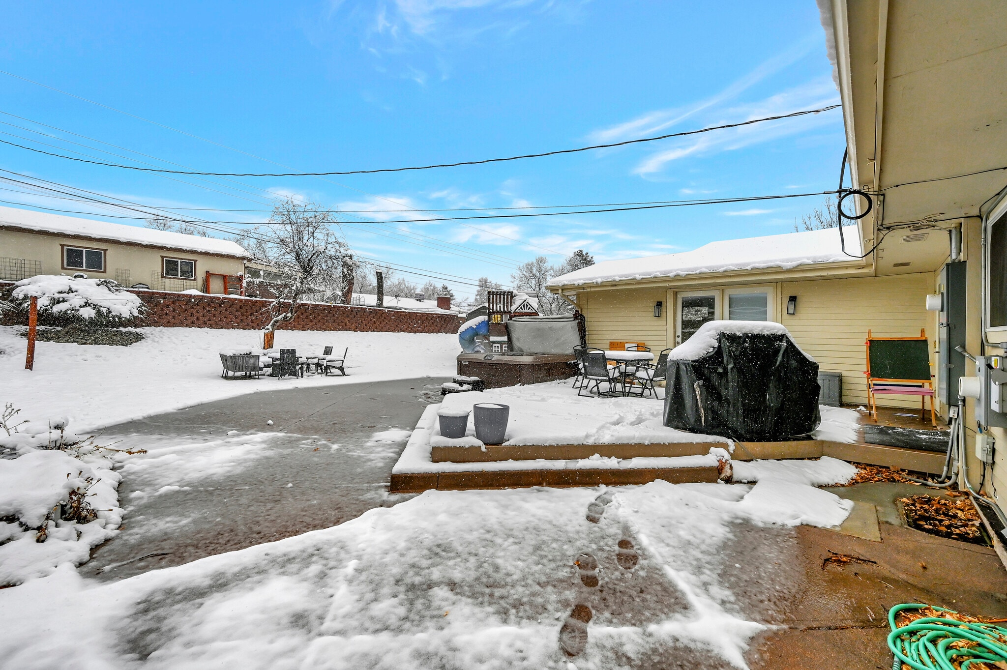 Building Photo - 6526 S Elizabeth Way