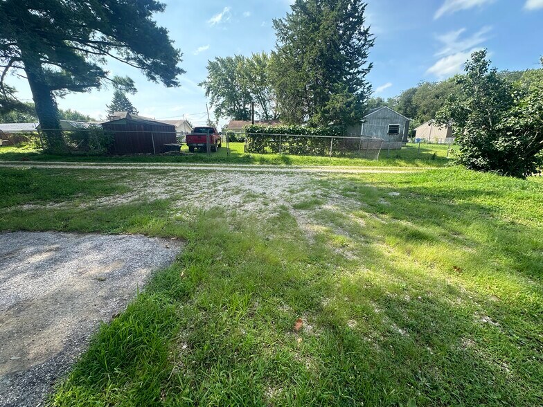 Back driveway for additional parking - 1444 Dodge St