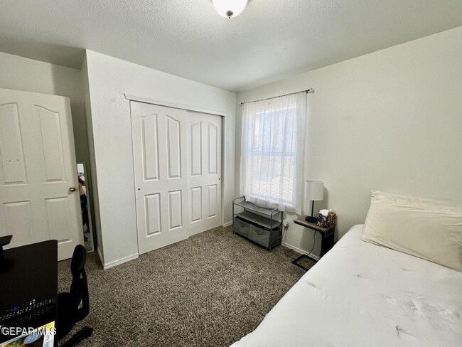 Building Photo - 749 Villa Romero Dr