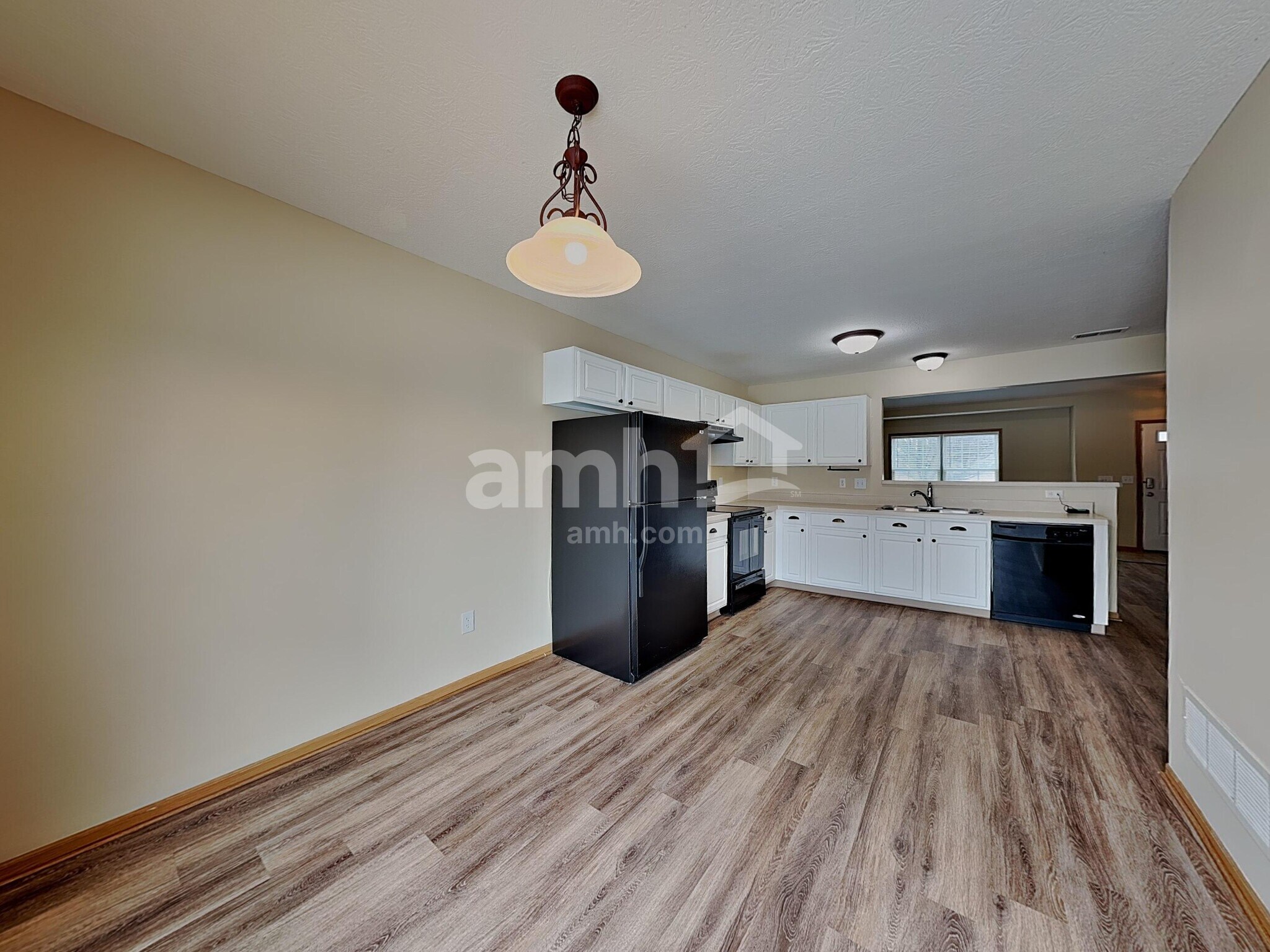 Building Photo - 3894 Snowshoe Ave