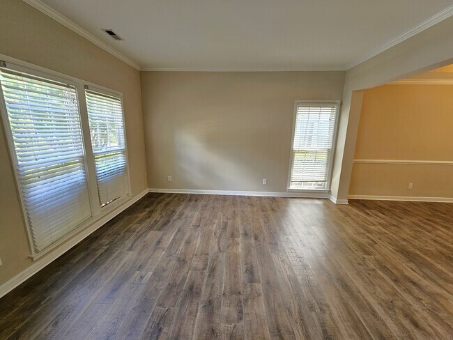 Building Photo - 40 N Orchard Farms Ave
