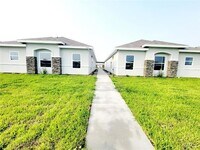 Building Photo - 1908 Davenport St