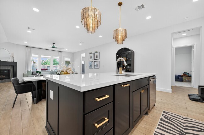 Building Photo - 19302 Seabiscuit Stable Trl