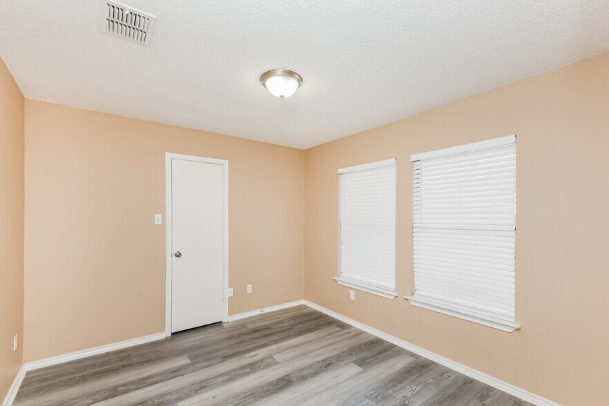 Building Photo - 3505 Chapel Pointe Trail