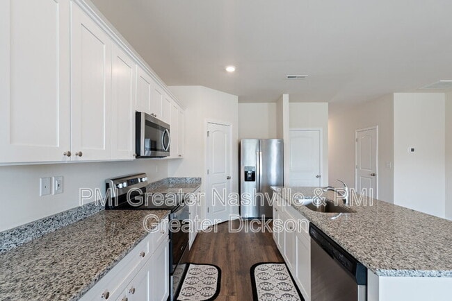 Building Photo - 404 Masters Way