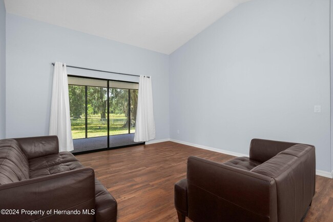 Building Photo - 7001 Griffin Rd