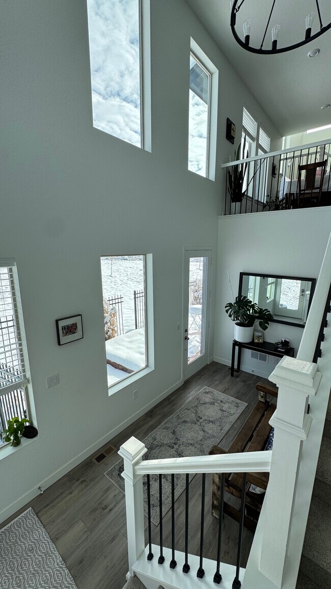 Building Photo - 15755 W Girard Ave