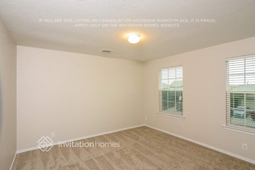 Building Photo - 15121 Cinnamon Teal