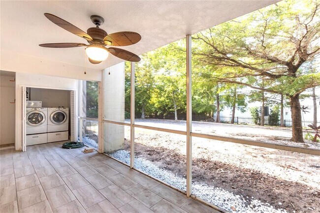 Building Photo - 3835 Almeria Ave