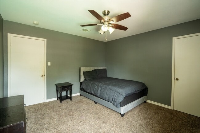 Building Photo - 1514 Roanwood Dr