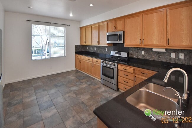 Building Photo - North-East Facing Home in Prime San Ramon Location!