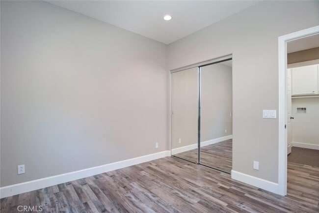 Building Photo - 33 Gingerwood