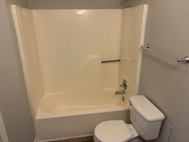 Building Photo - 1034 Stones Throw Dr NW