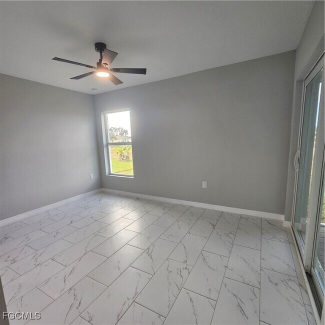 Building Photo - 3610 NE 12th Ave