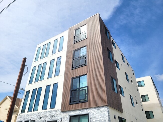 Building Photo - 1530 W 37th St -- Housing near USC/Ktown