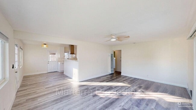 Building Photo - 286 Costa Mesa St