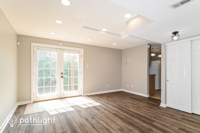 Building Photo - 472 Summer Top Ln