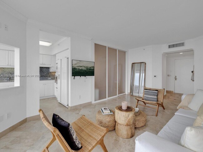 Building Photo - 4779 Collins Ave