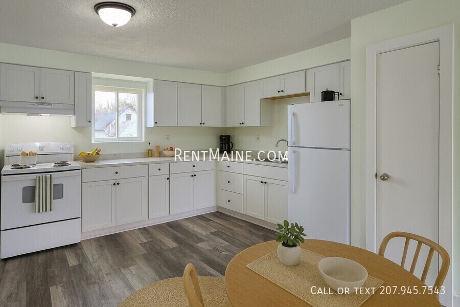 Building Photo - 22 Hillside Ln