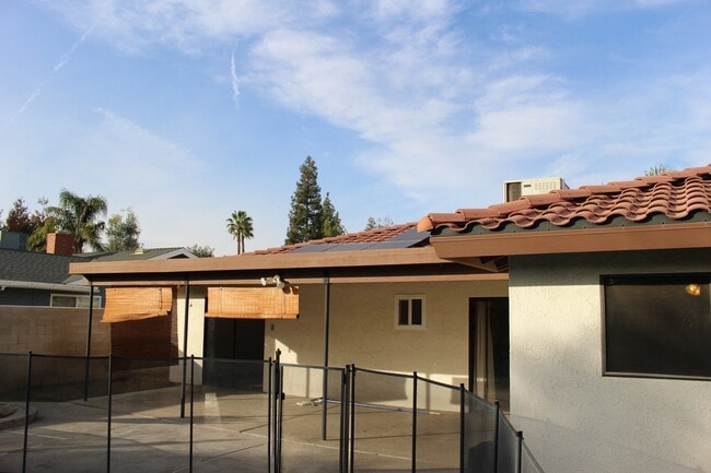 Building Photo - 6509 Kearsarge Way