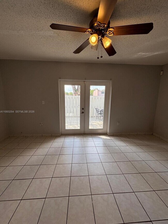 Building Photo - 6272 SW 139th Ave